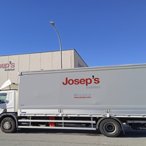 Josep’s Mobiliari adquireix un nou camió
